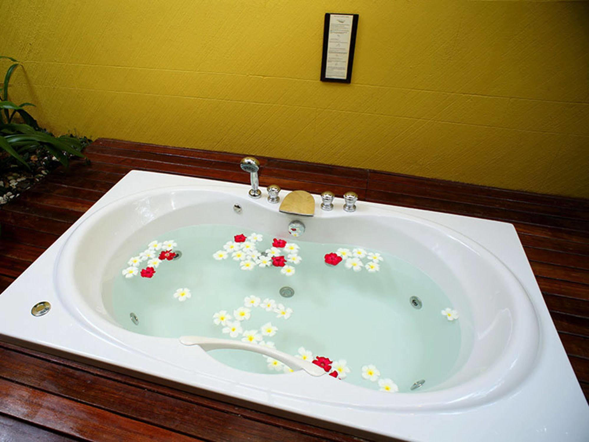 Chongfah Beach Resort Khaolak - Sha Extra Plus Khao Lak Ngoại thất bức ảnh